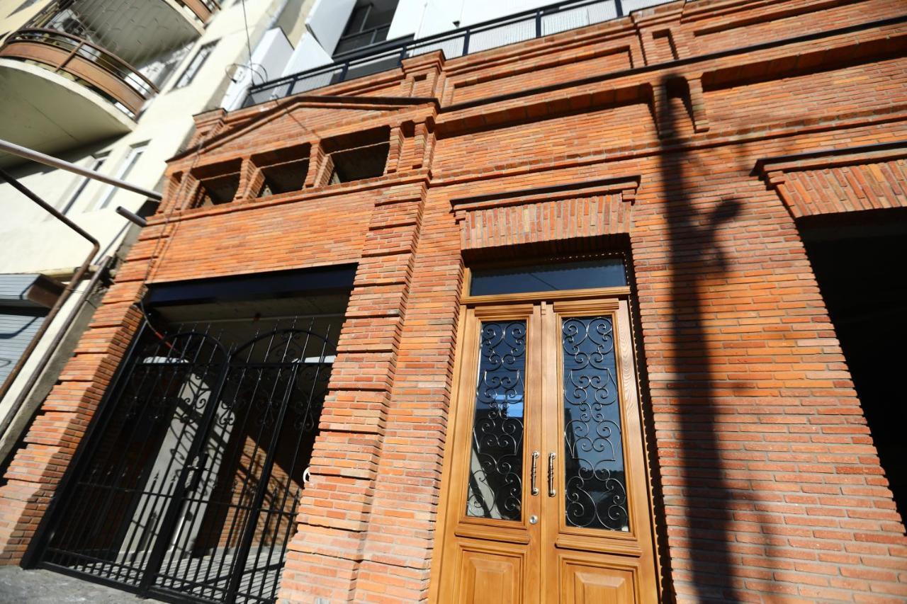 Brick House II Lägenhet Tbilisi Exteriör bild